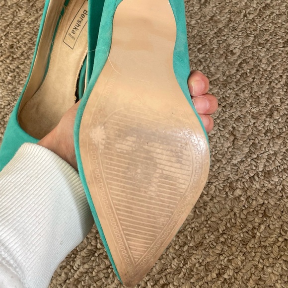 Gorgeous, green high heel - Picture 4 of 4